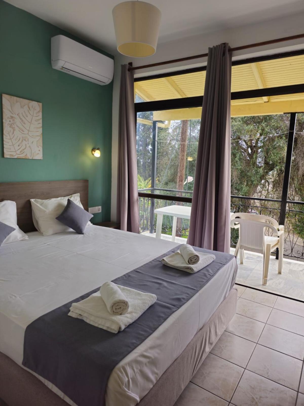 Gardelis Gardens Apartment Benitses  Phòng bức ảnh