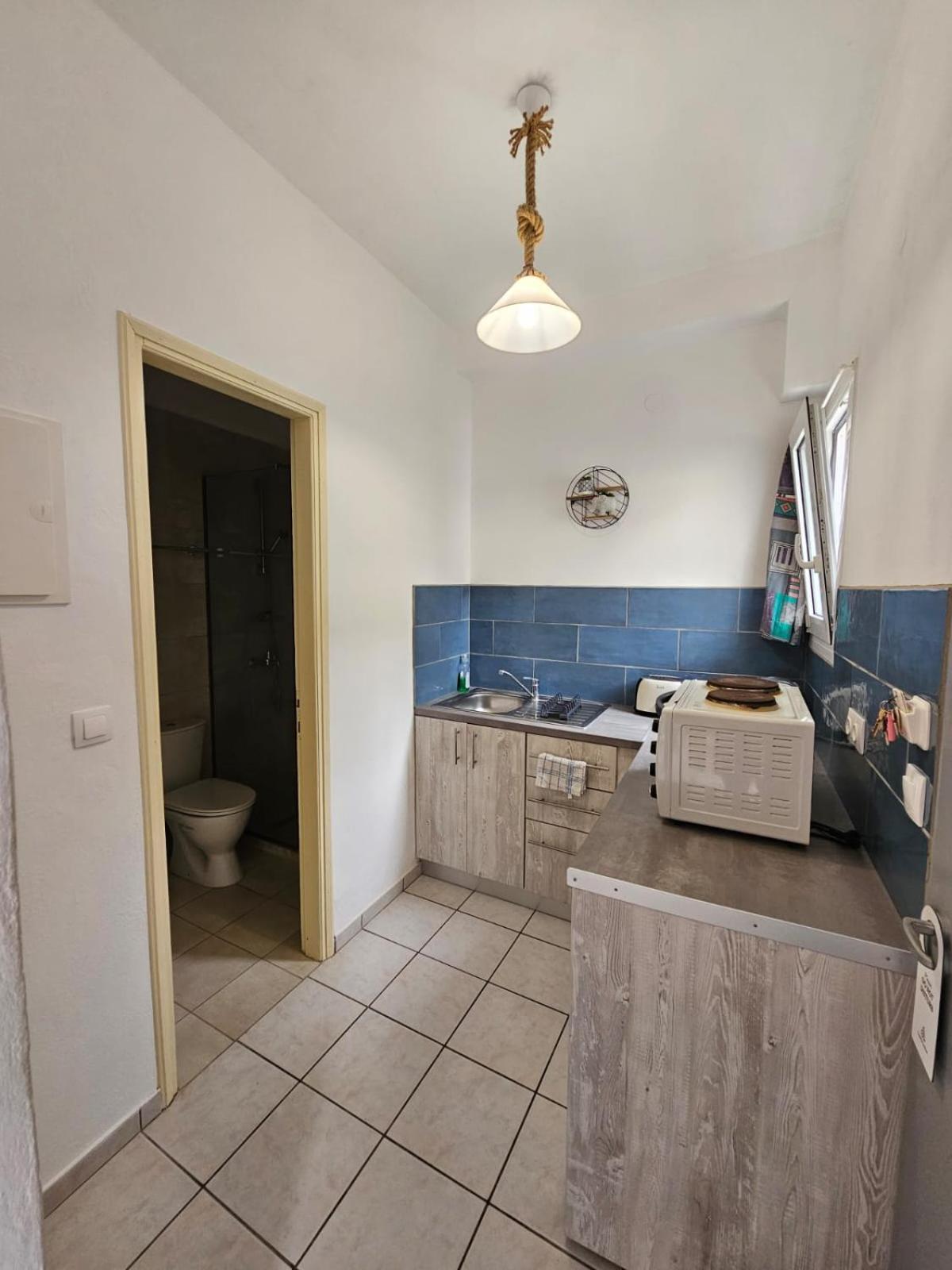 Gardelis Gardens Apartment Benitses  Phòng bức ảnh