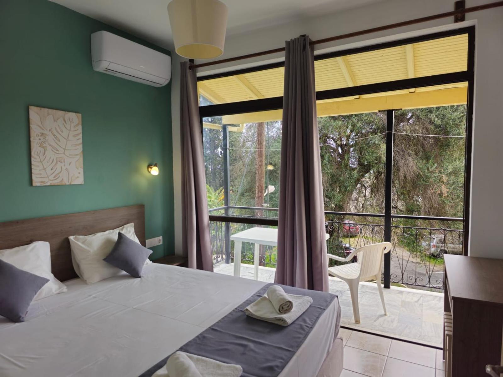 Gardelis Gardens Apartment Benitses  Phòng bức ảnh