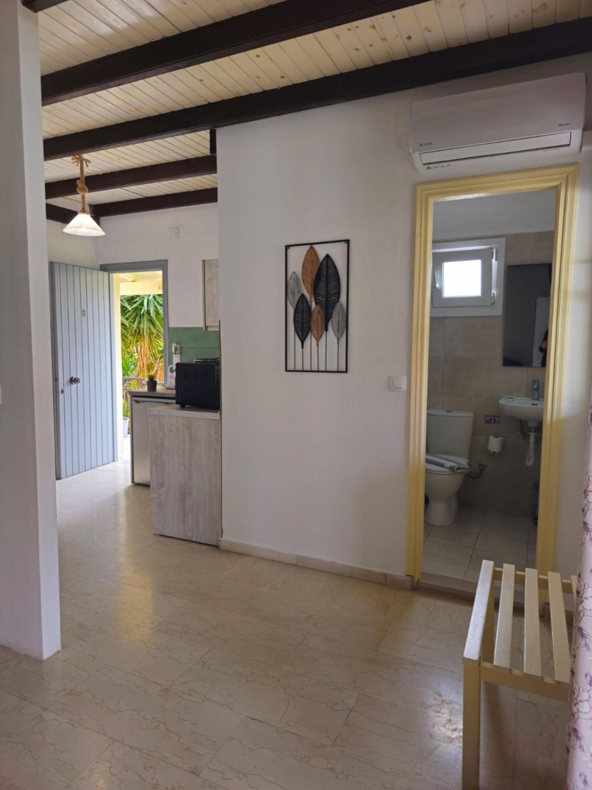 Gardelis Gardens Apartment Benitses  Phòng bức ảnh